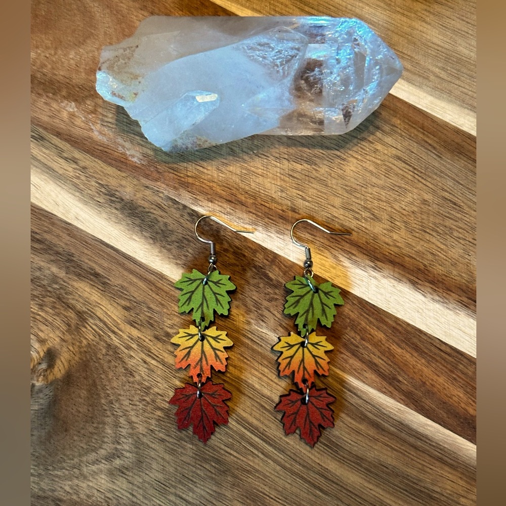 New Fall Maple Leaf 🍁 wooden Earrings Vintage Retro
